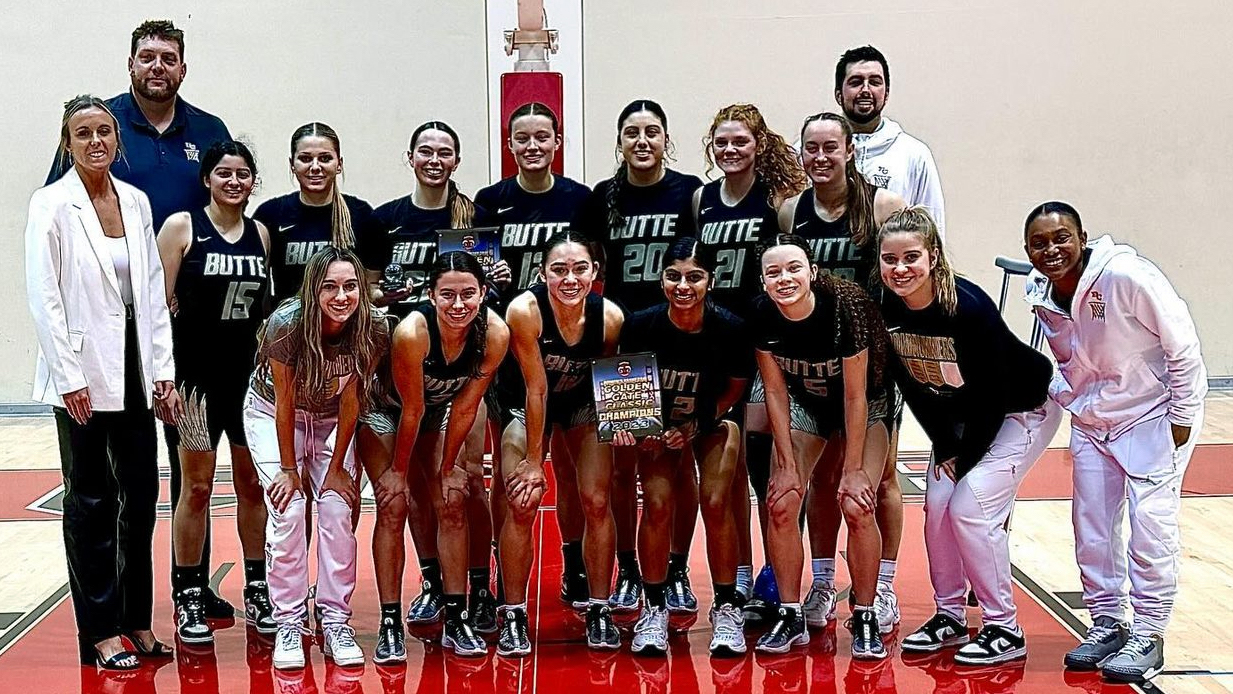 No. 1 Women's Basketball Captures Third-Straight Tournament Championship